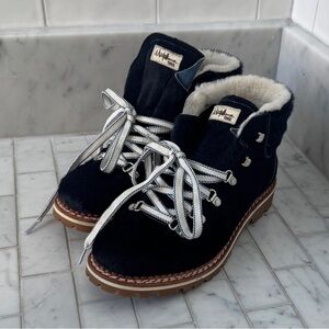 Montelliana - Winter Hiking Boots in Navy Ponyhair